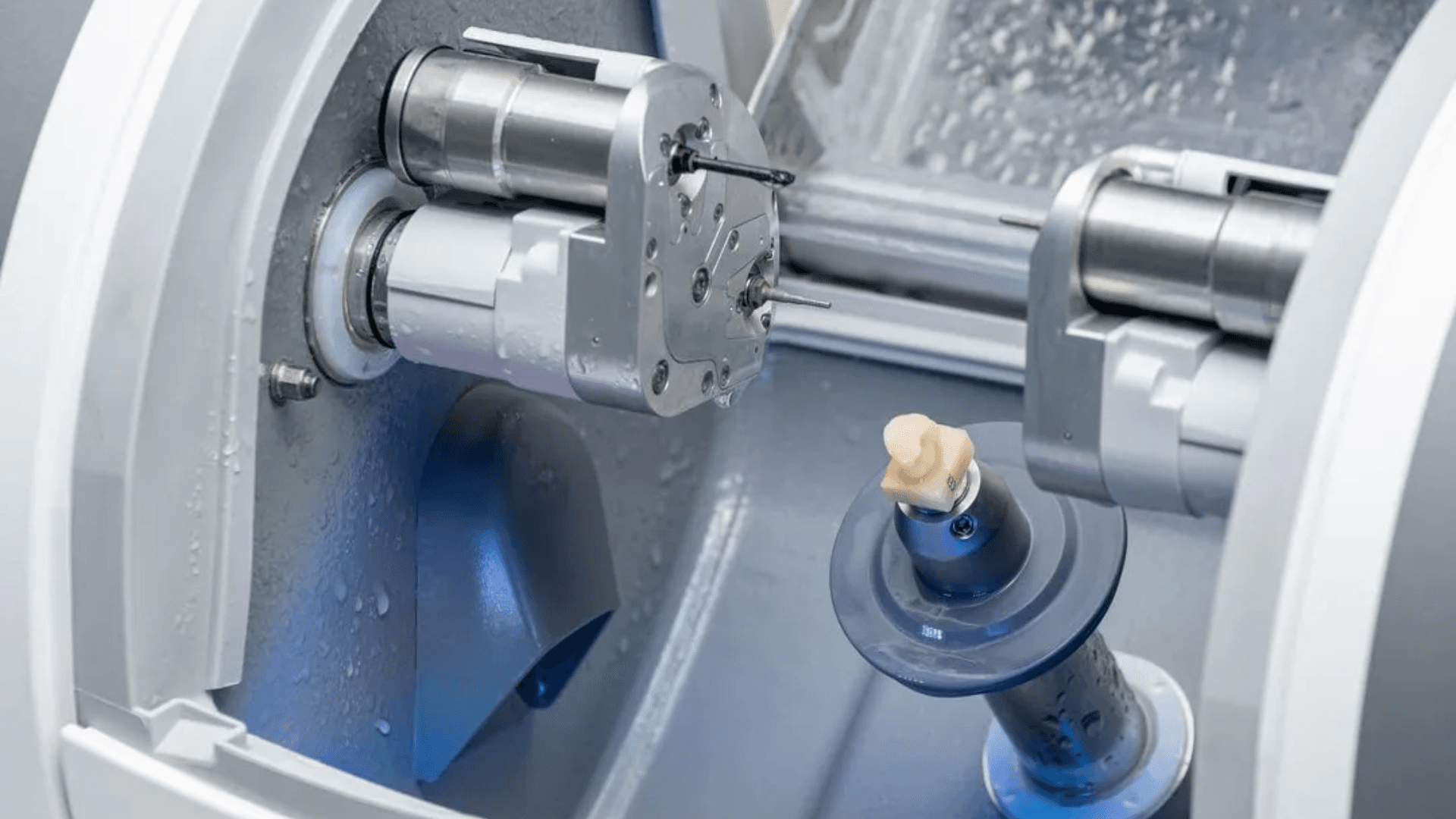 In-house digital dental lab at ArtSmiles Gold Coast