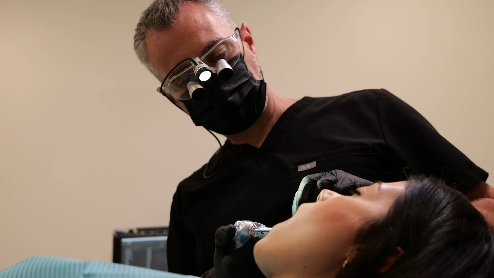 Clinical procedure at ArtSmiles