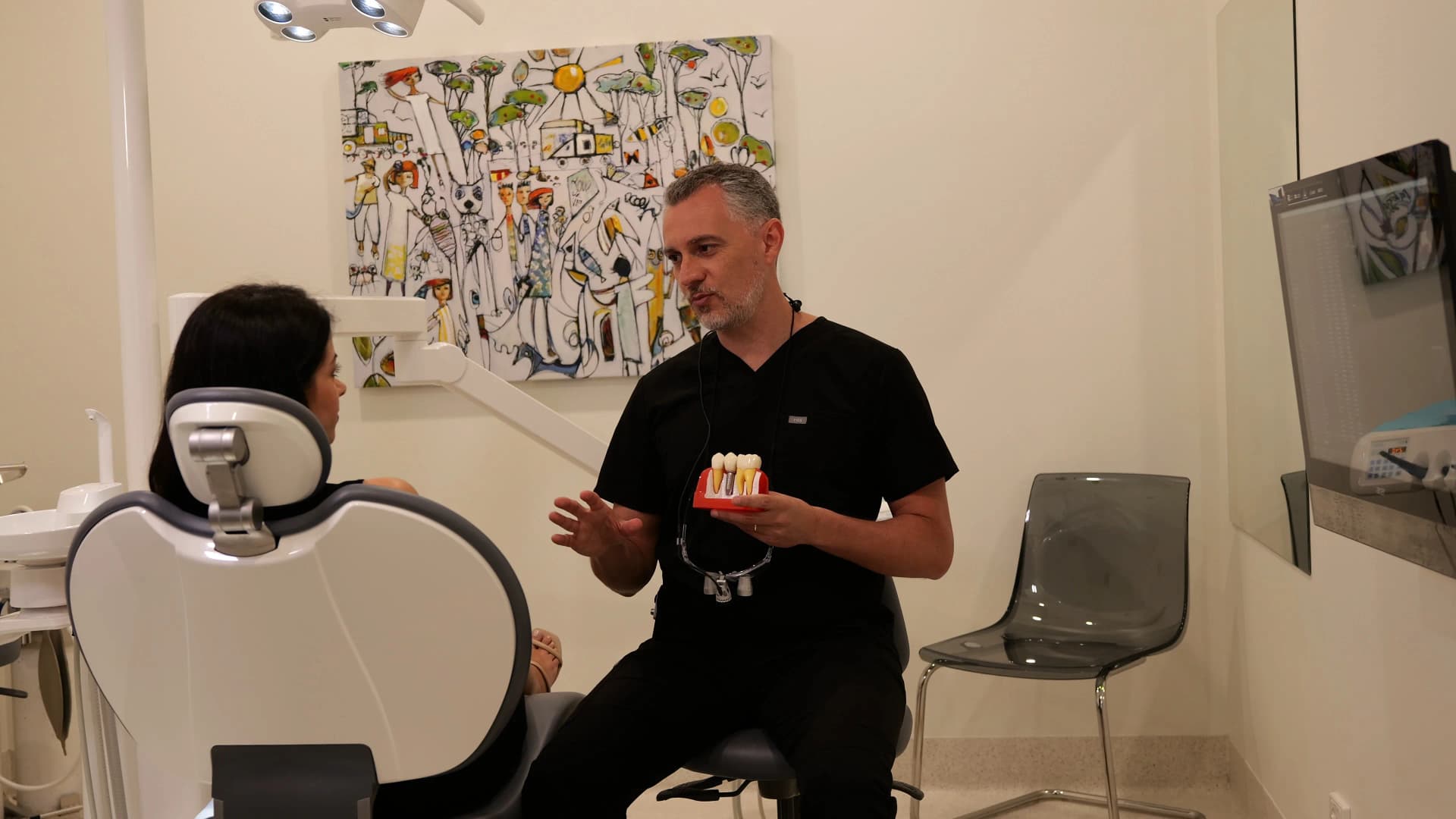 Consultation and treatment planning at ArtSmiles Gold Coast