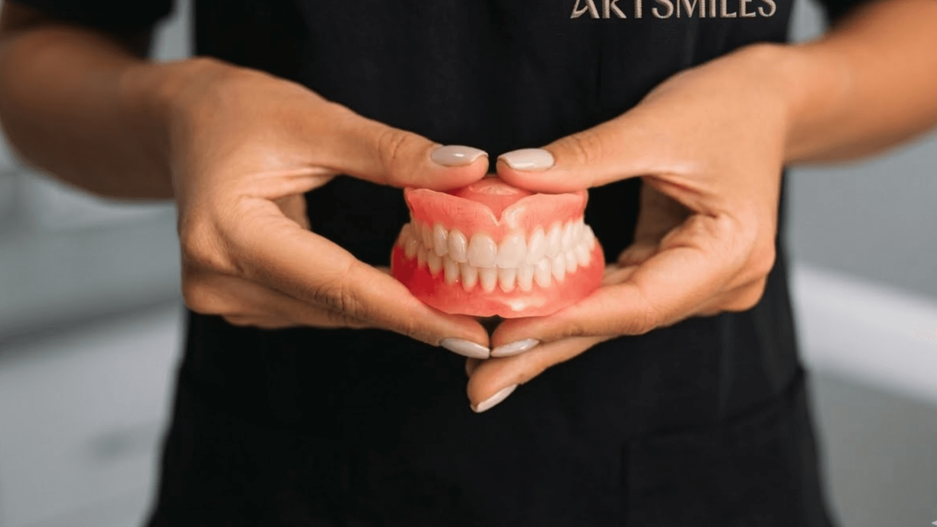 Common denture problems – loose fit, sore gums, discomfort – ArtSmiles Gold Coast
